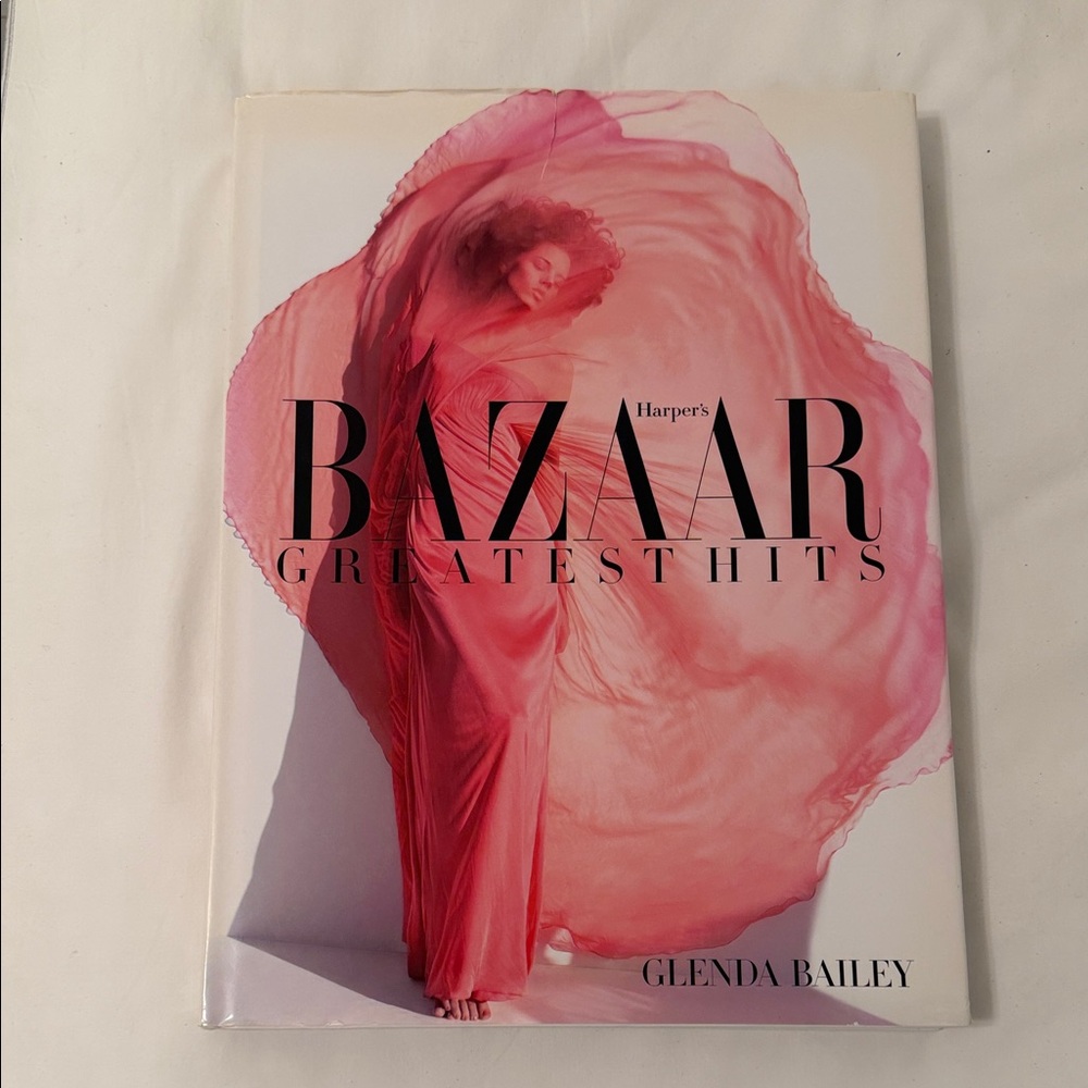 Abrams Books Harper's Bazaar Greatest Hits - Pink Cover